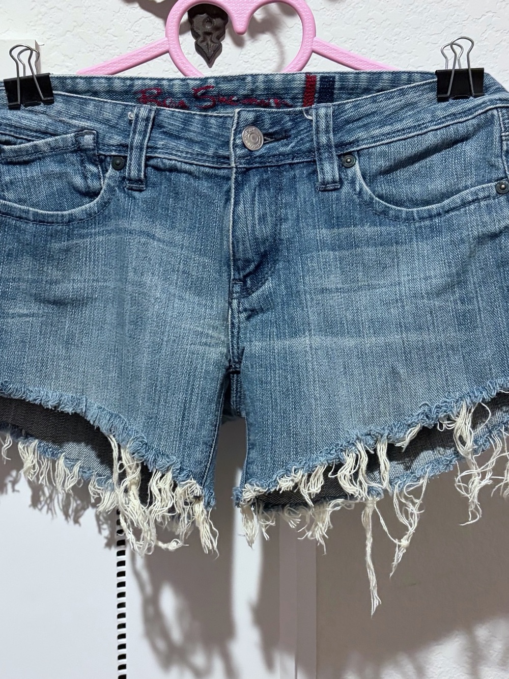 Vintage Ben Sherman blue denim shorts with frayed hem - Size 26